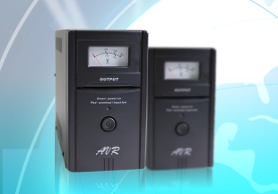 AVR交流電源穩壓器▪ U 系列 1.2KVA〜3KVA